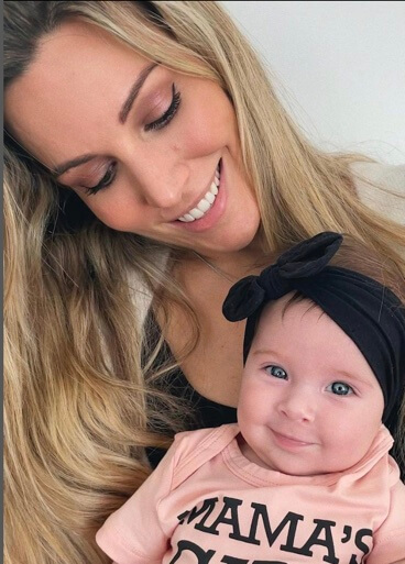 Edurne Garcia Almagro with her daughter.